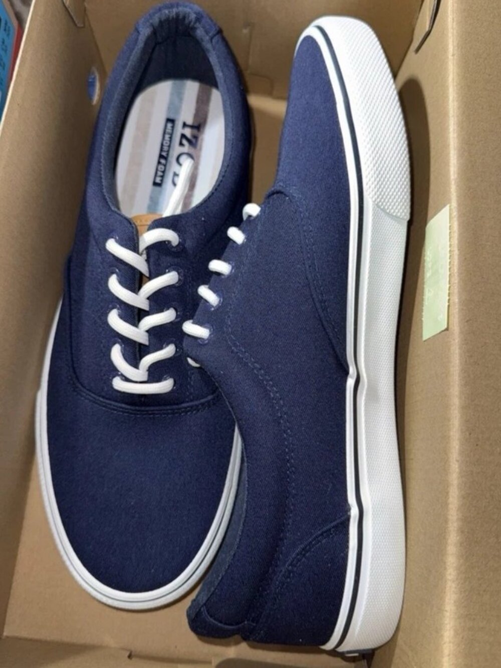Izod Mens Rangley Memory Foam Sneakers